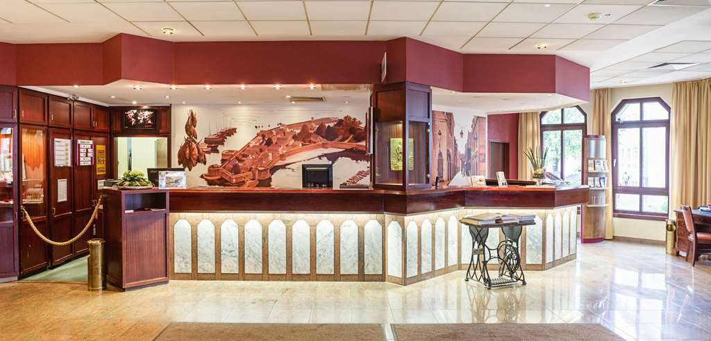 Hotel Golden Tulip